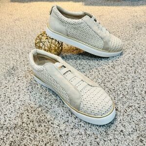 New Kenneth Cole Reaction Women’s Bonnie Sneakers Size 8.5